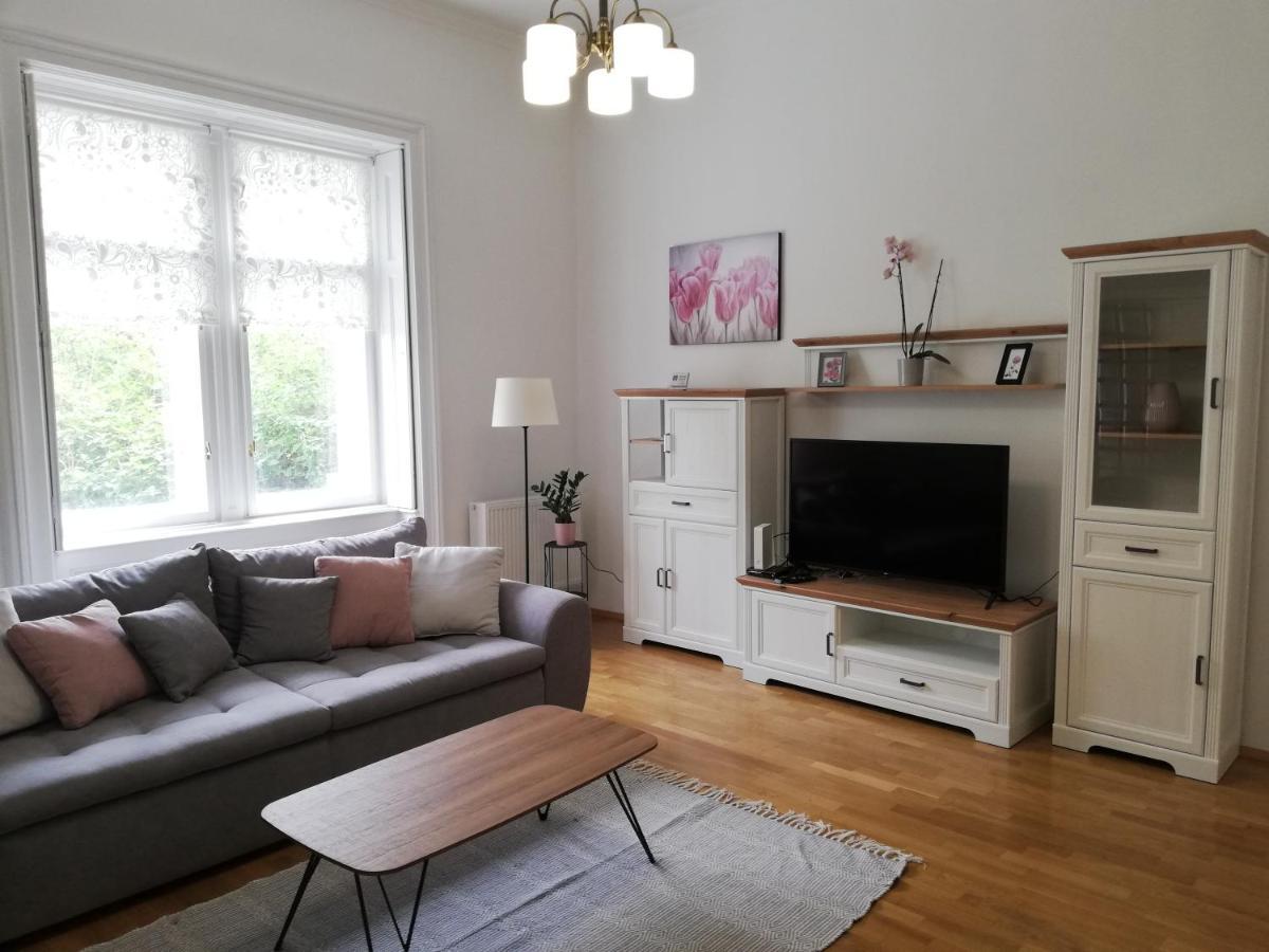 Gold 2 Apartman Sopron Extérieur photo