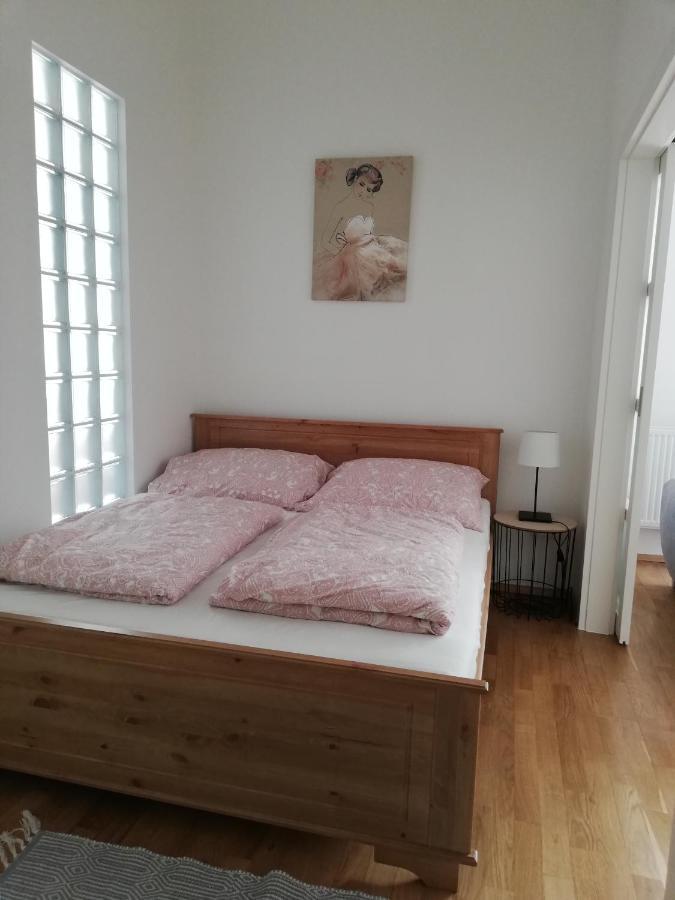 Gold 2 Apartman Sopron Extérieur photo
